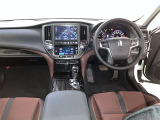 この車で色んな場所へドライブに出かけてみませんか。