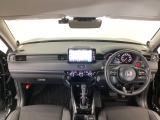 【前方視界】開放的な前方視界!運転がしやすく疲れにくいです♪窓が大きく、見通しがとっても良いおクルマですよ♪