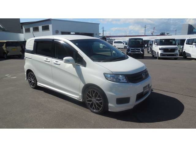 フリードスパイク 1.5 G ジャストセレクション 4WD 