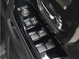 ◆パワーウィンドウスイッチ◆運転席から全席の窓の開閉操作を行うことが出来いつでも換気ができます!