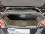 【トランクルーム】十分な容量を確保したトランクルーム。環境へ配慮したスペアタイヤ非搭載のBMW。その分、トランクスペースを有効活用できる様にしてあります。