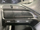 ステアリングスイッチを利用してオーディオの操作も手元でできちゃう♪