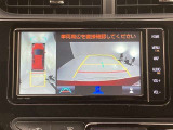 バックカメラの他に上から見下ろしたような画像が見れるアラウンド(全方位)モニター。前後左右を把握できる、すごい機能が装備されています!