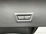 車両の詳細、ご質問につきましては、弊社営業スタッフまでお気軽にご連絡下さいませ。遠方のお客様には実車の詳細画像送信も承ります。お客様からのお問合せをお待ち致しております。