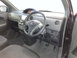 すっきりとしたデザインの内装は、さすがトヨタ車の上品さを感じます。