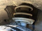 お車を安心してお乗りいただく為には、足回りの定期点検が欠かせません。サービスサポート(有償保証)では無料点検もご提供しており、安心のカーライフをお過ごしいただけるサポート体制が整っています。