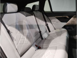 【エアバック】BMWのエアバックやその他の安全装備は、互いに補完しあう事で徹底した安全性を貫きます。万一の事故の際にそれぞれ最適な保護を提供してくれます!