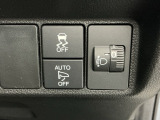 車がカーブの外側へ膨らんだり内側へ巻き込んだりする挙動を防止する横滑り防止装置、室内からミラーの開閉が可能な電動格納ミラーです!