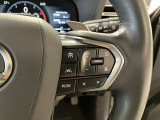 ミリ波レーダーとカメラを組み合わせたLEXUS Safety System。長距離の高速走行が快適になる、全車速追従型のレーダークルーズコントロールに対応しています。