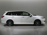 ご覧の車両以外にも多数のU-CARを展示販売しております。