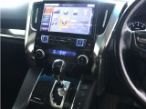 【大人気!ALPINE製BIG-X11インチナビ♪】大画面によりナビ情報も見易くDVD再生など迫力の有る映像も楽しめます!また、ブルートゥース接続など多彩な機能を取り揃えております!