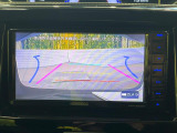 【バックカメラ】駐車時に後方がリアルタイム映像で確認できます。大型商業施設や立体駐車場での駐車時や、夜間のバック時に大活躍!運転スキルに関わらず、今や必須となった装備のひとつです!