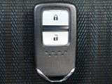 ◆【スマートキー】装備!お荷物で手が塞がっている時でも、ポケットやカバンからキーを取り出す事無くドアを解錠・施錠出来る便利なキーです!