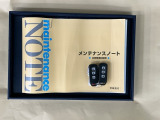 スマートキーはバッグなどにしまったままボタン操作でエンジン始動・停止やハイブリッドシステムの起動や停止ができて大変便利です
