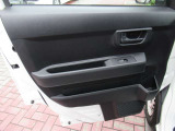 パイオニアナビ BT音楽 キーレスキー 追突軽減ブレーキ USB 買取直販車 黒ナンバー事業用登録可 コーナーセンサー エアコン パワステ CVT ハイルーフ 最大積載量350kg