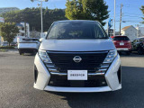 お支払い総額は県内登録・店頭納車にての表示をさせて頂いております。登録のご住所によって県外登録費用が必要となりますし、ご依頼によっては別途陸送費用が必要となる事も御座います。