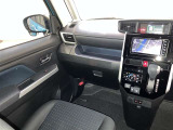 愛車の室内を抗菌・抗ウイルス・防臭パック【チタニア:車内にコーティングし抗菌、抗ウイルス効果を発揮しながら悪臭を付きにくく残りにくくします。】も取り扱いしています。