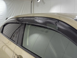 ★ドアバイザー★雨天時に窓を開けても濡れにくく車内に雨が入り込むのを防ぎながら換気ができます(^^♪