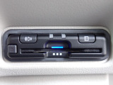 ■【ETC車載器】が装備されています。セットアップをしてお渡しとなり、ETCカードを差し込むだけで高速道路の利用が可能です。