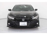 総合先進安全装置のHondaセンシング搭載 衝突や車線はみだししそうな時センサーが警告、ヒューマンエラーを高度先進技術が補充してくれます。