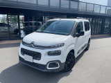 2021年モデル!1.5Lターボエンジン(8速AT)認定中古車保証1年、ガラスルーフ、純正ナビ、地デジ、カープレイ&アンドロイドオート対応、ETC、低走行、禁煙車!全国へのご納車も可能です!