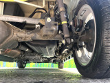お車を安心してお乗りいただく為には、足回りの定期点検が欠かせません。サービスサポート(有償保証)では無料点検もご提供しており、安心のカーライフをお過ごしいただけるサポート体制が整っています。