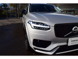 ◆ヘッドライト/VOLVOの代名詞ともいえるTシェイプのライトは、北欧神話のトールハンマーをイメージした意匠です