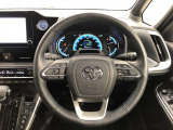 ハンドルは車を運転する上で、ずっと握っている重要なパーツです。手にフィットする物がいいですよね♪