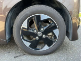 純正のホイールがよく似合います!155/65R14