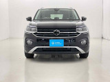 VWは小さな車も、大きな車も、平等です。クラスによって品質や安全性に差を付けない。ボディ剛性と精度、重厚なドアの音はどの車種も共通です。是非一度体感してみて下さい。