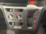 ダイハツ沼津販売の認定U-CARは新車メーカー保証に準じた1年間無償の「まごころ保証」が付いています。また認定車以外でも3ヶ月又は5000kmの保証が付いているのでリーズナブルなお車も安心です。