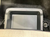 助手席アンダーボックスは運転用の替え靴や、車内に常備しておきたい子供用品、着替えた服などが収納できて便利です。女性に嬉しい収納スペースです★