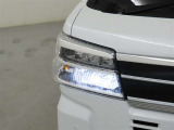 消費電力が少なく長寿命のLEDヘッドランプを装備しております。