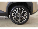 純正18AW!タイヤサイズは215/50R18になります♪