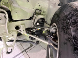 お車を安心してお乗りいただく為には、足回りの定期点検が欠かせません。サービスサポート(有償保証)では無料点検もご提供しており、安心のカーライフをお過ごしいただけるサポート体制が整っています。