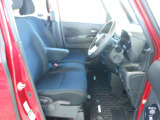 運転席・助手席の方が座るシートです。実際お座りいただくのが、分かりやすいと思います。お気軽にご来店ください
