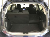開口部の広いラゲージスペースは、ゴルフバックなどの荷物もラクラク積み込めます。