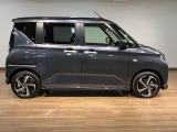 ご納車までに、弊社サービススタッフによる点検整備を行い、バッテリー、エンジンオイル、オイルエレメント、ワイパーゴムを交換し、ブレーキを分解、摩耗等を確認、必要であれば交換、安心してお乗りいただけます!