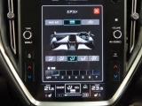 左右独立温度コントロールフルオートエアコンです。運転席、助手席それぞれで独立して温度設定ができます。冷え性の方が乗っても安心ですね♪