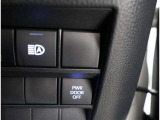 オートマチックハイビームとは、先行車や対向車のライトを認識し、ハイビームとロービームを自動で切り替える機能です。夜道の視界を確保します。詳細は販売店スタッフまでおたずねください。