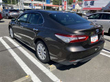 広々とした車内空間に優れた燃費性能。更にデザインも上質で人気のお車です!