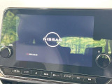 【メーカー純正9型ナビ】インテリアに溶け込むスタイリッシュな「専用設計」メーカーナビを装備♪視認性や操作性など基本性能にも優れ、より上質なカーライフをお楽しみいただけます。