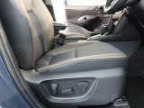 パワーシート搭載。微妙な調整が手軽にでき、ピッタリなポジションで運転することが可能です。
