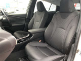 【運転席・助手席】です!実際お座りいただくのが分かりやすいと思いますので,ぜひお気軽にご来店ください♪状態もいいですよ☆