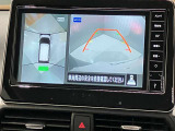 【アラウンドビューモニター】車を上から見下ろしているかのような映像で周囲の状況がひと目で確認、狭い駐車場に駐車するときも安心です♪