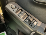 ダイハツディーラーでは「ダイハツ認定U-CAR」という基準を設け、車選びに詳しくないお客様でも「安心して選べる」をご提供しています。