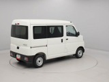 当社では全車、納車前にサービス工場で12ヶ月点検相当の整備を実施しております。そこで確認された不具合箇所は修理しておりますのでご安心下さい。また納車後お気になる点がございましたら気軽にご相談ください。