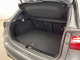 納車前には、メーカー規定に基づき、認定中古車ならではのしっかりとした整備をしてからご納車させて頂きます。熟練のメカニックがお客様に届く事を思い、1台1台入念に点検、整備致します。