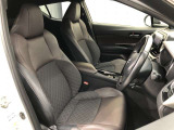 【運転席・助手席】です!実際お座りいただくのが分かりやすいと思いますので、ぜひお気軽にご来店ください♪状態もいいですよ☆
