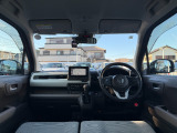 インパネ周りのお写真です。 視界が広く運転もしやすくなっております♪